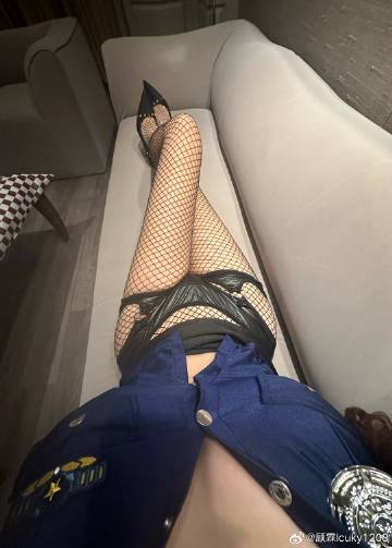 某博“微胖包臀系”大赛