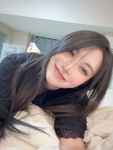 某博居家系自拍